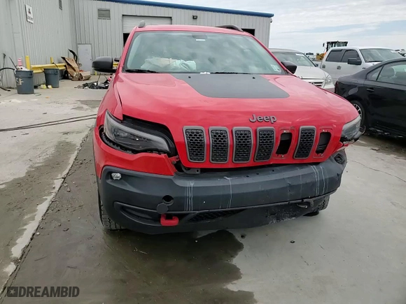2019 Jeep Cherokee Trailhawk with VIN 1C4PJMBX1KD316791, listed as a Copart auction lot 47255485 with 109,346 mi miles and Salvage Title. Bid and sale history available at carsss.com. Image 14.