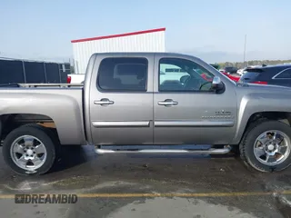 2009 Chevrolet Silverado 1500 LT with VIN 3GCEC23J79G164044, listed as a IAAI auction lot 41829225 with 207,650 mi miles. Bid and sale history available at carsss.com. Image 13.