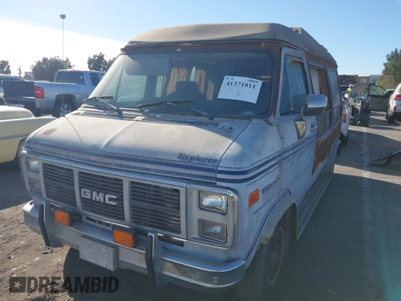 1989 GMC Vandura z VIN 1GDEG25K1K7521984, wystawiony jako IAAI lot #41371811 z przebiegiem 43 502 mil mil oraz . Historia ofert i sprzedaży dostępna na DreamBid. Obrazek 16.