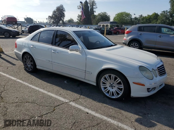 2008 Mercedes-Benz E-Class Luxury 3.5L with VIN WDBUF56X08B198675, listed as a Copart auction lot 54072385 with 152,087 mi miles and Clean Title. Bid and sale history available at carsss.com. Image 4.