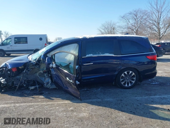 2024 Honda Odyssey EX-L with VIN 5FNRL6H60RB061017, listed as a IAAI auction lot 41399491 with 6,921 mi miles and . Bid and sale history available at DreamBid. Image 14.