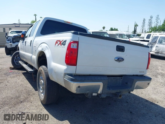 2016 Ford F-250 Lariat z VIN 1FT7W2B62GEB53132, wystawiony jako IAAI lot #42201422 z przebiegiem 71 247 mil mil oraz . Historia ofert i sprzedaży dostępna na DreamBid. Obrazek 3.