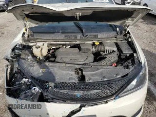 2020 Chrysler Pacifica Limited z VIN 2C4RC1GG1LR267164, wystawiony jako Copart lot #46910425 z przebiegiem 101 806 mil mil oraz Szkoda całkowita • Salvage title. Historia ofert i sprzedaży dostępna na DreamBid. Obrazek 13.