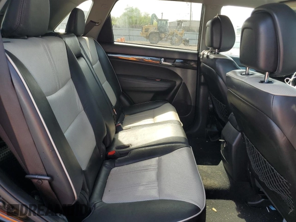2012 Kia Sorento SX with VIN 5XYKWDA24CG231819, listed as a Copart auction lot 54662245 with 186,149 mi miles and Clean Title. Bid and sale history available at carsss.com. Image 11.