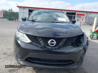2017 Nissan Rogue Sport S with VIN JN1BJ1CR5HW123634, listed as a IAAI auction lot 42094777 with 93,101 mi miles. Bid and sale history available at carsss.com. Image 13.