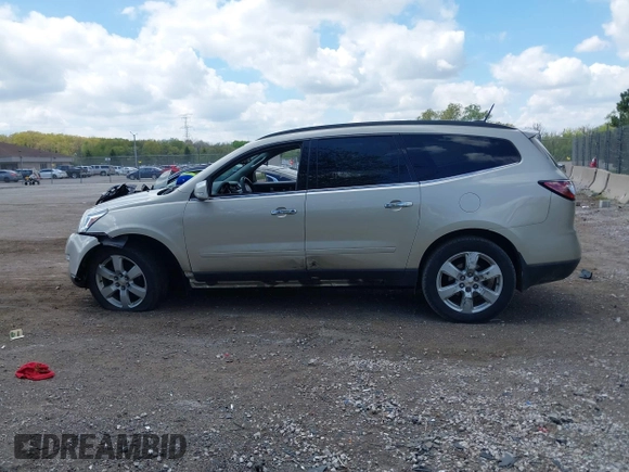 2016 Chevrolet Traverse LT z VIN 1GNKVGKD3GJ195932, wystawiony jako IAAI lot #42243260 z przebiegiem 122 449 mil mil oraz . Historia ofert i sprzedaży dostępna na DreamBid. Obrazek 14.