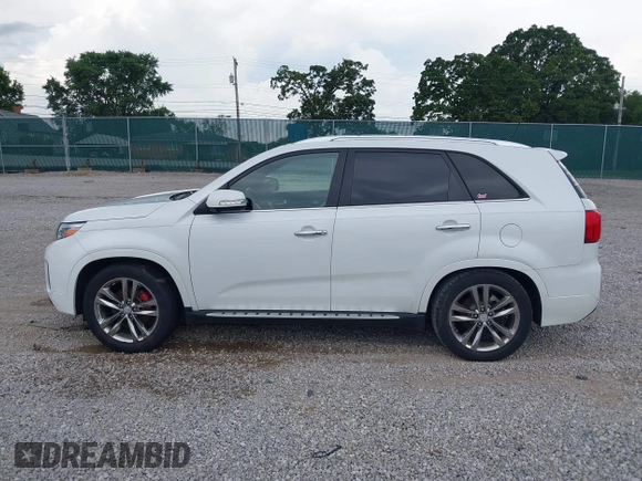 2014 Kia Sorento SX Limited with VIN 5XYKW4A79EG516529, listed as a IAAI auction lot 42787320 with 224,869 mi miles and . Bid and sale history available at DreamBid. Image 14.