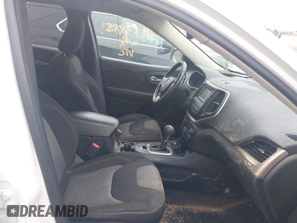 2016 Jeep Cherokee Sport with VIN 1C4PJMAB4GW367655, listed as a IAAI auction lot 42338882 with 133,750 mi miles and . Bid and sale history available at DreamBid. Image 5.