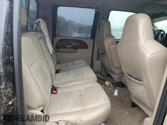 2006 Ford F-250 XL z VIN 1FTSW21566EC07047, wystawiony jako Copart lot #48934655 z przebiegiem 207 693 mil mil oraz Szkoda całkowita • Salvage title. Historia ofert i sprzedaży dostępna na DreamBid. Obrazek 10.