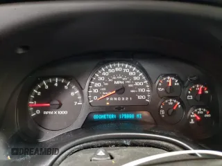 2008 Chevrolet TrailBlazer 1LT with VIN 1GNDT13S382240078, listed as a Copart auction lot 88852735 with 175,888 mi miles and Salvage Title. Bid and sale history available at DreamBid. Image 9.