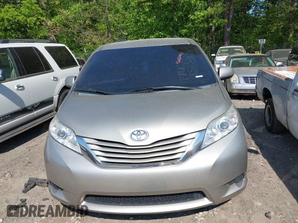 2015 Toyota Sienna LE AAS with VIN 5TDKK3DCXFS552524, listed as a IAAI auction lot 42060065 with 249,332 mi miles and . Bid and sale history available at DreamBid. Image 11.