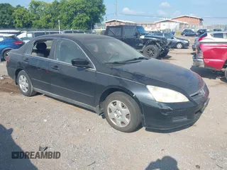 2006 Honda Accord LX with VIN 3HGCM56446G708122, listed as a IAAI auction lot 42751242 with 271,763 mi miles and . Bid and sale history available at DreamBid. Image 1.