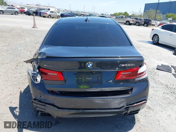 2020 BMW 5 Series M550i xDrive z VIN WBAJS7C07LBN96264, wystawiony jako IAAI lot #42478429 z przebiegiem 46 035 mil mil oraz . Historia ofert i sprzedaży dostępna na DreamBid. Obrazek 15.
