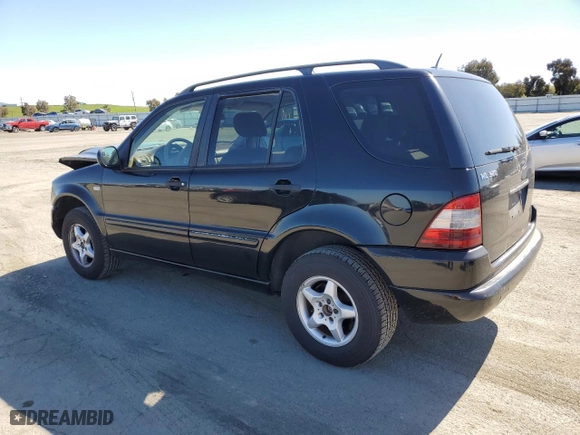 2001 Mercedes-Benz M-Class with VIN 4JGAB54E41A280868, listed as a Copart auction lot 47829955 with 111,475 mi miles and Salvage Title. Bid and sale history available at carsss.com. Image 2.