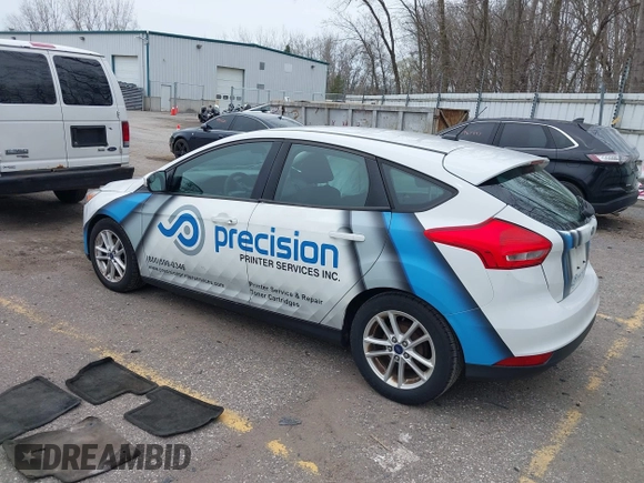 2015 Ford Focus SE with VIN 1FADP3K29FL289504, listed as a IAAI auction lot 41963365 with Not Provided miles. Bid and sale history available at carsss.com. Image 3.
