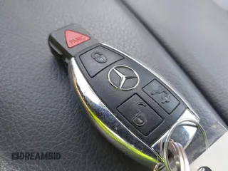2012 Mercedes-Benz M ML 350 with VIN 4JGDA5HBXCA068916, listed as a IAAI auction lot 42096508 with 69,881 mi miles and . Bid and sale history available at carsss.com. Image 11.