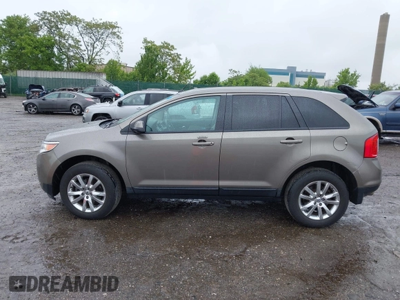 2014 Ford Edge SEL z VIN 2FMDK4JC0EBA36381, wystawiony jako IAAI lot #42236973 z przebiegiem 146 053 mil mil oraz . Historia ofert i sprzedaży dostępna na DreamBid. Obrazek 14.
