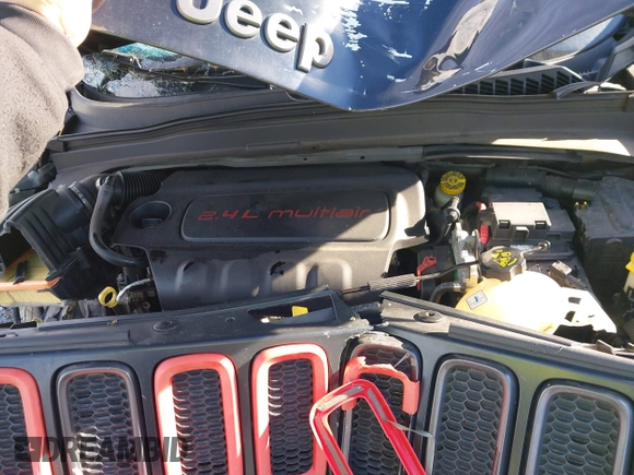 2018 Jeep Renegade Trailhawk with VIN ZACCJBCB3JPG81009, listed as a IAAI auction lot 41537095 with 91,506 mi miles. Bid and sale history available at carsss.com. Image 10.