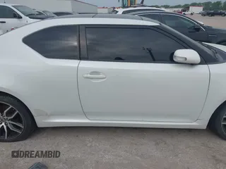 2016 Scion tC with VIN JTKJF5C75GJ016412, listed as a IAAI auction lot 42068497 with 1 mi miles. Bid and sale history available at carsss.com. Image 13.