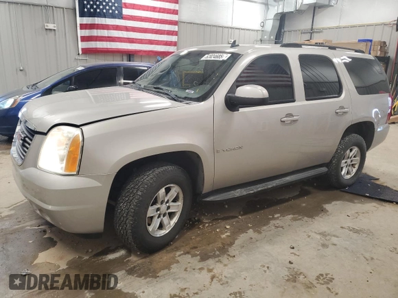 2007 GMC Yukon SLT with VIN 1GKFK13047R223450, listed as a Copart auction lot 52824685 with 140,939 mi miles and Clean Title. Bid and sale history available at carsss.com. Image 1.