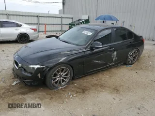 2017 BMW 3 Series 320i z VIN WBA8A9C52HK620440, wystawiony jako Copart lot #54100435 z przebiegiem 104 555 mil mil oraz Szkoda całkowita • Salvage title. Historia ofert i sprzedaży dostępna na DreamBid. Obrazek 1.