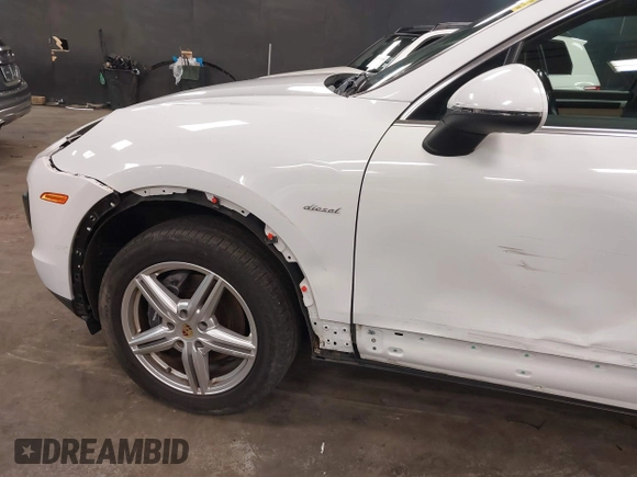2015 Porsche Cayenne Diesel with VIN WP1AF2A24FLA38044, listed as a IAAI auction lot 41741695 with 114,214 mi miles and . Bid and sale history available at DreamBid. Image 20.