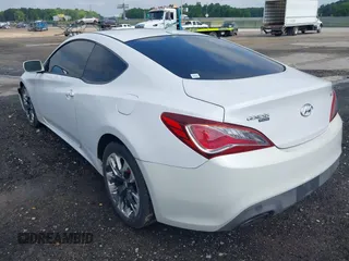2013 Hyundai Genesis Coupe Premium z VIN KMHHT6KD4DU097582, wystawiony jako IAAI lot #42276696 z przebiegiem 114 934 mil mil oraz . Historia ofert i sprzedaży dostępna na DreamBid. Obrazek 3.