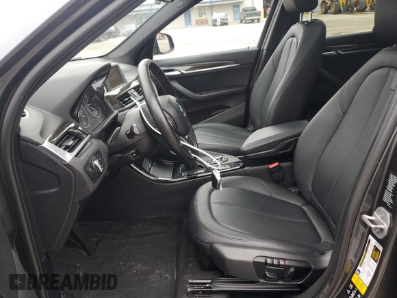 2016 BMW X1 xDrive28i with VIN WBXHT3C32G5E47921, listed as a Copart auction lot 51738135 with 134,734 mi miles and Salvage Title. Bid and sale history available at carsss.com. Image 7.