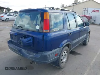 1998 Honda CR-V LX with VIN JHLRD1845WC078826, listed as a IAAI auction lot 41893203 with 198,236 mi miles and . Bid and sale history available at carsss.com. Image 4.