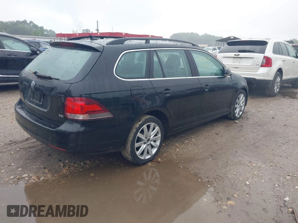 2014 Volkswagen Jetta TDI w/Sunroof & Nav with VIN 3VWPL7AJ4EM604111, listed as a IAAI auction lot 42525887 with 183,359 mi miles and . Bid and sale history available at DreamBid. Image 4.