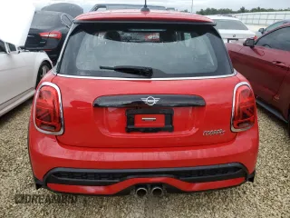 2022 MINI Hardtop Cooper S z VIN WMW53DH03N2S36563, wystawiony jako Copart lot #74345444 z przebiegiem Nie podano mil oraz Nie do naprawy • Non repairable. Historia ofert i sprzedaży dostępna na DreamBid. Obrazek 6.