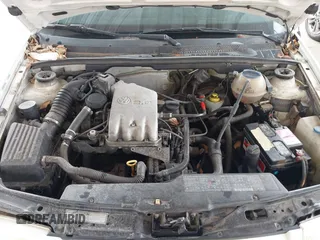 1998 Volkswagen Jetta z VIN 3VWRB81H5WM156431, wystawiony jako IAAI lot #42042282 z przebiegiem 92 995 mil mil oraz . Historia ofert i sprzedaży dostępna na DreamBid. Obrazek 10.