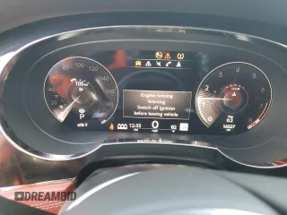 2021 Bentley Bentayga V8 z VIN SJAAM2ZV5MC033827, wystawiony jako Copart lot #75244994 z przebiegiem 16 527 mil mil oraz Nie do naprawy • Non repairable. Historia ofert i sprzedaży dostępna na DreamBid. Obrazek 9.