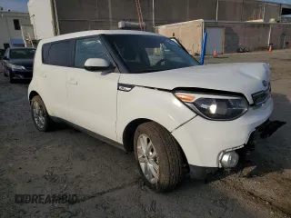 2019 Kia Soul + with VIN KNDJP3A51K7918409, listed as a Copart auction lot 48827375 with 119,356 mi miles and Clean Title. Bid and sale history available at DreamBid. Image 4.