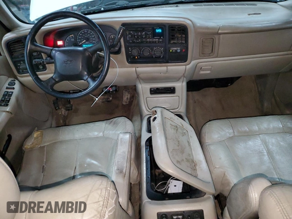 2001 Chevrolet Suburban LS with VIN 1GNFK16T71J274858, listed as a Copart auction lot 41432605 with 215,844 mi miles and Salvage Title. Bid and sale history available at carsss.com. Image 8.