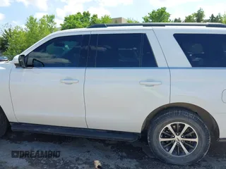 2019 Ford Expedition XLT z VIN 1FMJU1HT1KEA85882, wystawiony jako IAAI lot #42127179 z przebiegiem 110 173 mil mil oraz . Historia ofert i sprzedaży dostępna na DreamBid. Obrazek 14.