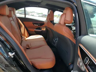 2023 Mercedes-Benz C 300 z VIN W1KAF4GB3PR137916, wystawiony jako Copart lot #60498954 z przebiegiem 8 091 mil mil oraz Szkoda całkowita • Salvage title. Historia ofert i sprzedaży dostępna na DreamBid. Obrazek 10.