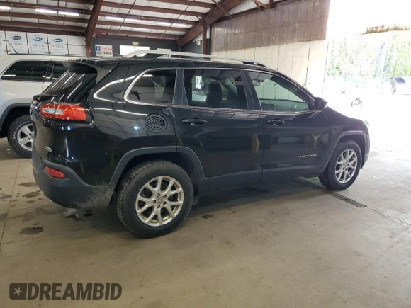 2015 Jeep Cherokee Latitude with VIN 1C4PJMCS6FW795643, listed as a Copart auction lot 56276355 with 152,208 mi miles and Clean Title. Bid and sale history available at DreamBid. Image 3.