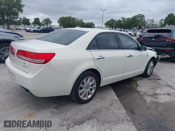 2012 Lincoln MKZ with VIN 3LNHL2GC1CR827429, listed as a IAAI auction lot 41993400 with 92,153 mi miles. Bid and sale history available at carsss.com. Image 4.