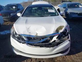 2014 Hyundai Sonata SE with VIN 5NPEC4AC7EH928010, listed as a IAAI auction lot 41618074 with 92,403 mi miles and . Bid and sale history available at DreamBid. Image 12.