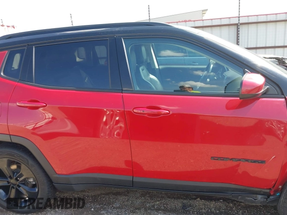 2021 Jeep Compass Latitude z VIN 3C4NJDBB5MT603608, wystawiony jako IAAI lot #40036775 z przebiegiem 61 257 mil mil oraz . Historia ofert i sprzedaży dostępna na DreamBid. Obrazek 14.