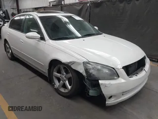 2006 Nissan Altima SL z VIN 1N4BL11D06C241156, wystawiony jako IAAI lot #42053614 z przebiegiem 101 894 mil mil oraz . Historia ofert i sprzedaży dostępna na DreamBid. Obrazek 1.