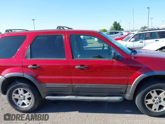 2006 Ford Escape XLT z VIN 1FMYU03156KB19294, wystawiony jako IAAI lot #42553287 z przebiegiem 128 755 mil mil oraz . Historia ofert i sprzedaży dostępna na DreamBid. Obrazek 6.