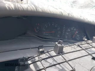 2004 Toyota Avalon XL z VIN 4T1BF28B24U345341, wystawiony jako IAAI lot #41998280 z przebiegiem Nie podano mil oraz . Historia ofert i sprzedaży dostępna na DreamBid. Obrazek 7.