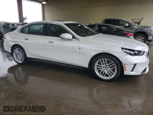 2025 BMW 5 Series 540i xDrive with VIN WBA63FJ08SCU11311, listed as a Copart auction lot 43818665 with 3,408 mi miles and Clean Title. Bid and sale history available at carsss.com. Image 4.