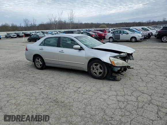 2006 Honda Accord LX SE z VIN 1HGCM55326A166493, wystawiony jako Copart lot #53471055 z przebiegiem 259 786 mil mil oraz Szkoda całkowita • Salvage title. Historia ofert i sprzedaży dostępna na DreamBid. Obrazek 14.