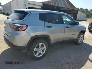 2023 Jeep Compass Sport z VIN 3C4NJDANXPT536715, wystawiony jako Copart lot #53182585 z przebiegiem 43 671 mil mil oraz Szkoda całkowita • Salvage title. Historia ofert i sprzedaży dostępna na DreamBid. Obrazek 3.