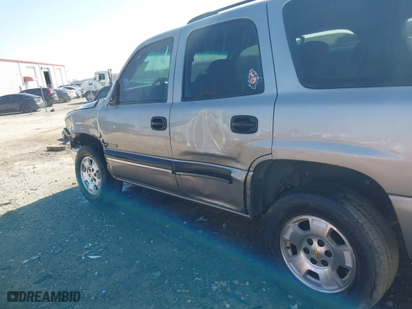2003 Chevrolet Tahoe LS with VIN 1GNEC13V13J298445, listed as a IAAI auction lot 41728848 with 226,727 mi miles. Bid and sale history available at carsss.com. Image 15.