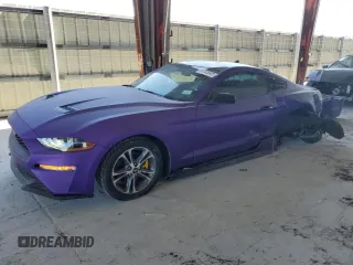 2020 Ford Mustang EcoBoost z VIN 1FA6P8THXL5153522, wystawiony jako Copart lot #56153845 z przebiegiem 17 944 mil mil oraz Szkoda całkowita • Salvage title. Historia ofert i sprzedaży dostępna na DreamBid. Obrazek 1.