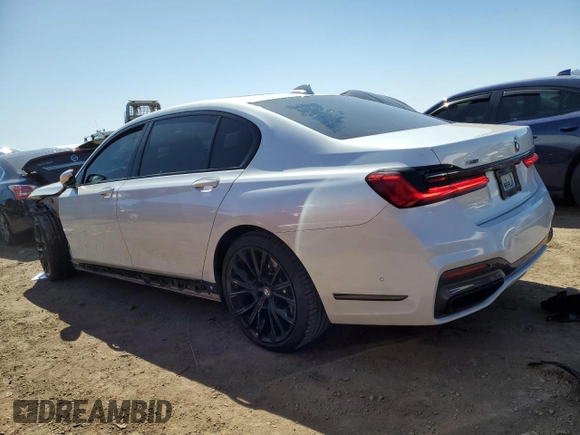 2021 BMW 7 Series 750i xDrive with VIN WBA7U2C04MCF07742, listed as a Copart auction lot 51512185 with 45,224 mi miles and Salvage Title. Bid and sale history available at carsss.com. Image 2.